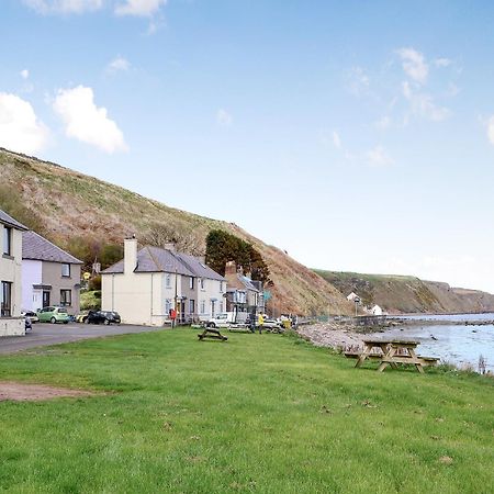 Archies Cottage Burnmouth エクステリア 写真